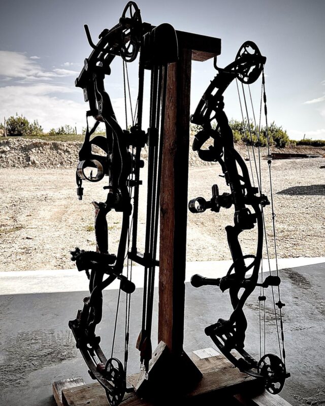 Buy Compound Bow Online in Canada